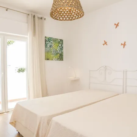 Akisol Montechoro Ii Apartmán *